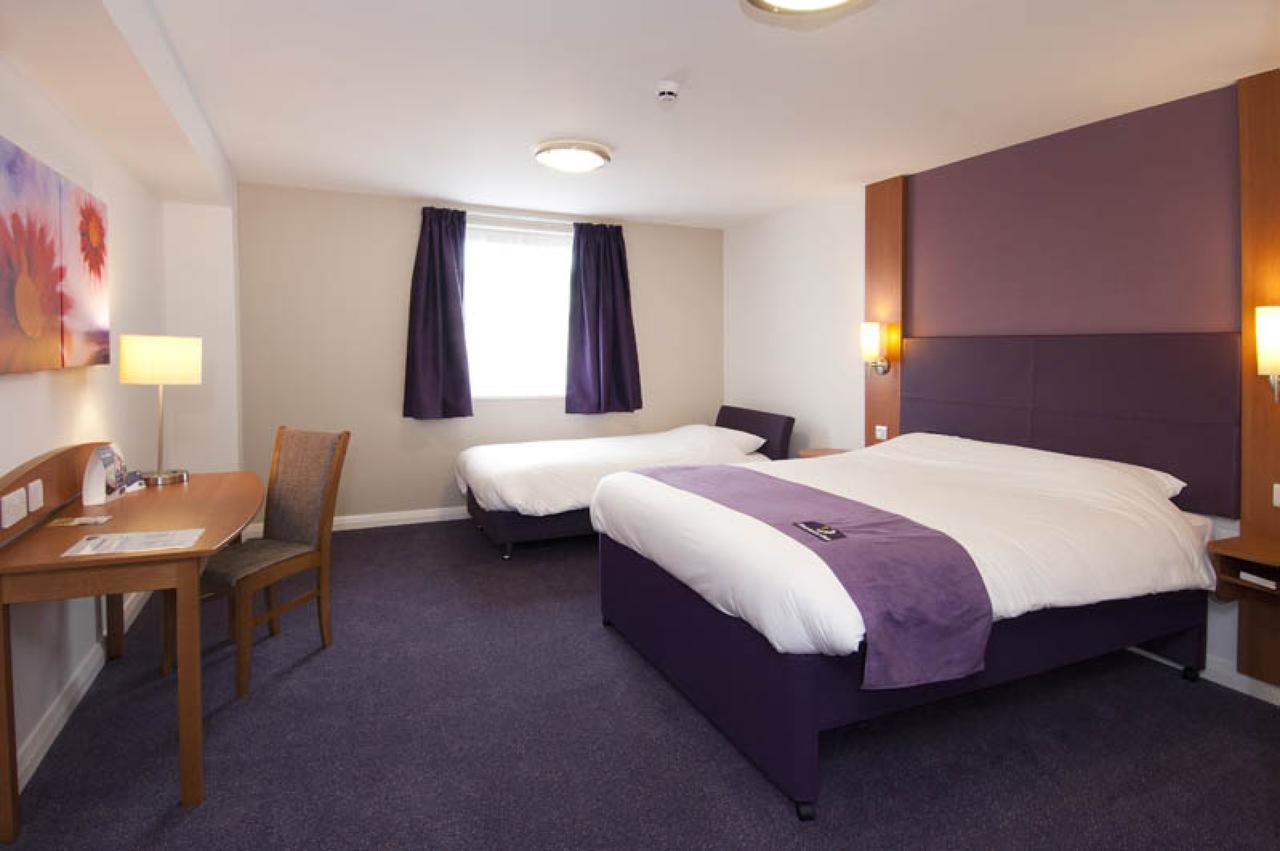 Premier Inn London אילפורד חדר תמונה