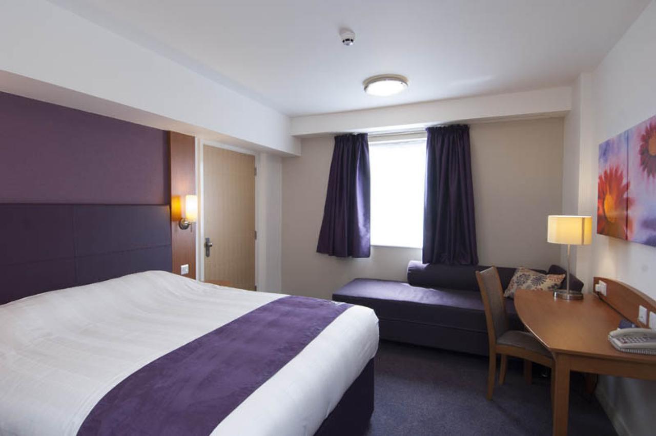 Premier Inn London אילפורד חדר תמונה