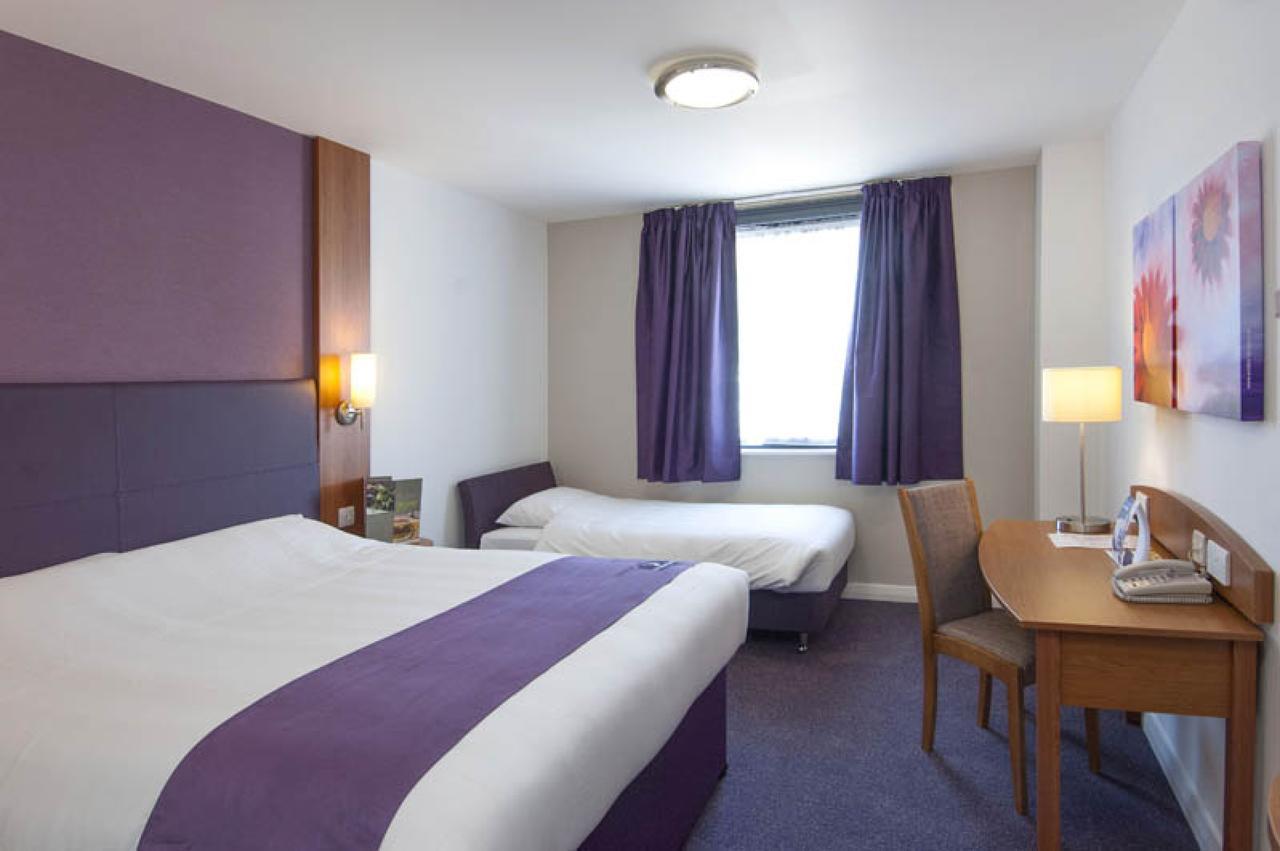 Premier Inn London אילפורד חדר תמונה